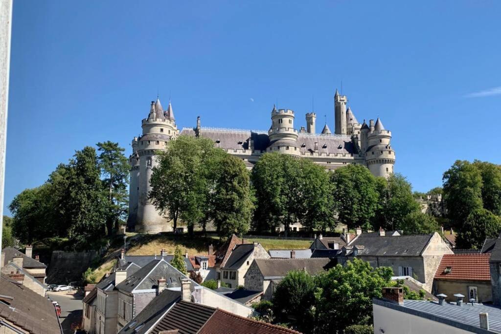 Appartement Vintage Avec Vue Sur Le Chateau ปิแอร์ฟงด์ ภายนอก รูปภาพ